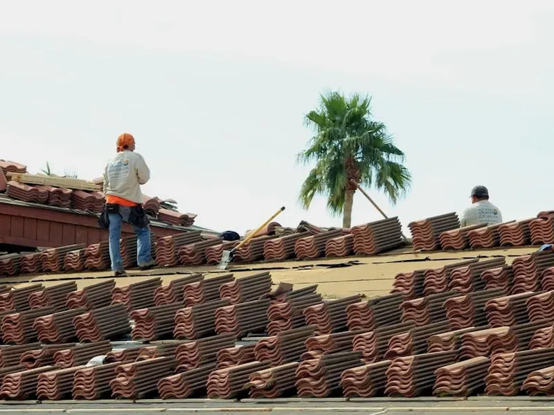 Service Commercial Service Commercial Commercialr Denver Roofing Team | Denver